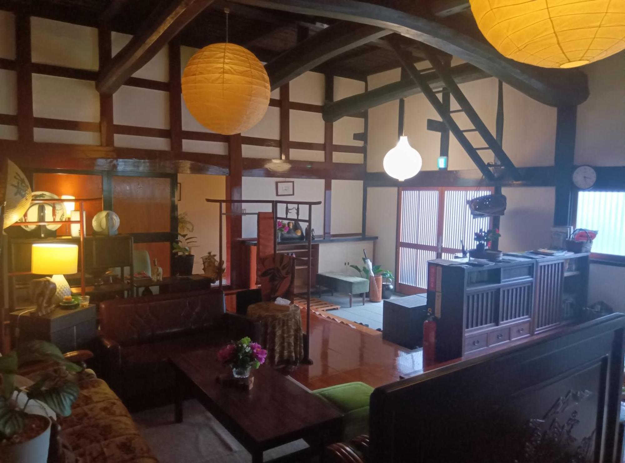 駅前宿舎 禪 Shared House Zen Ейхейджі  Екстер'єр фото