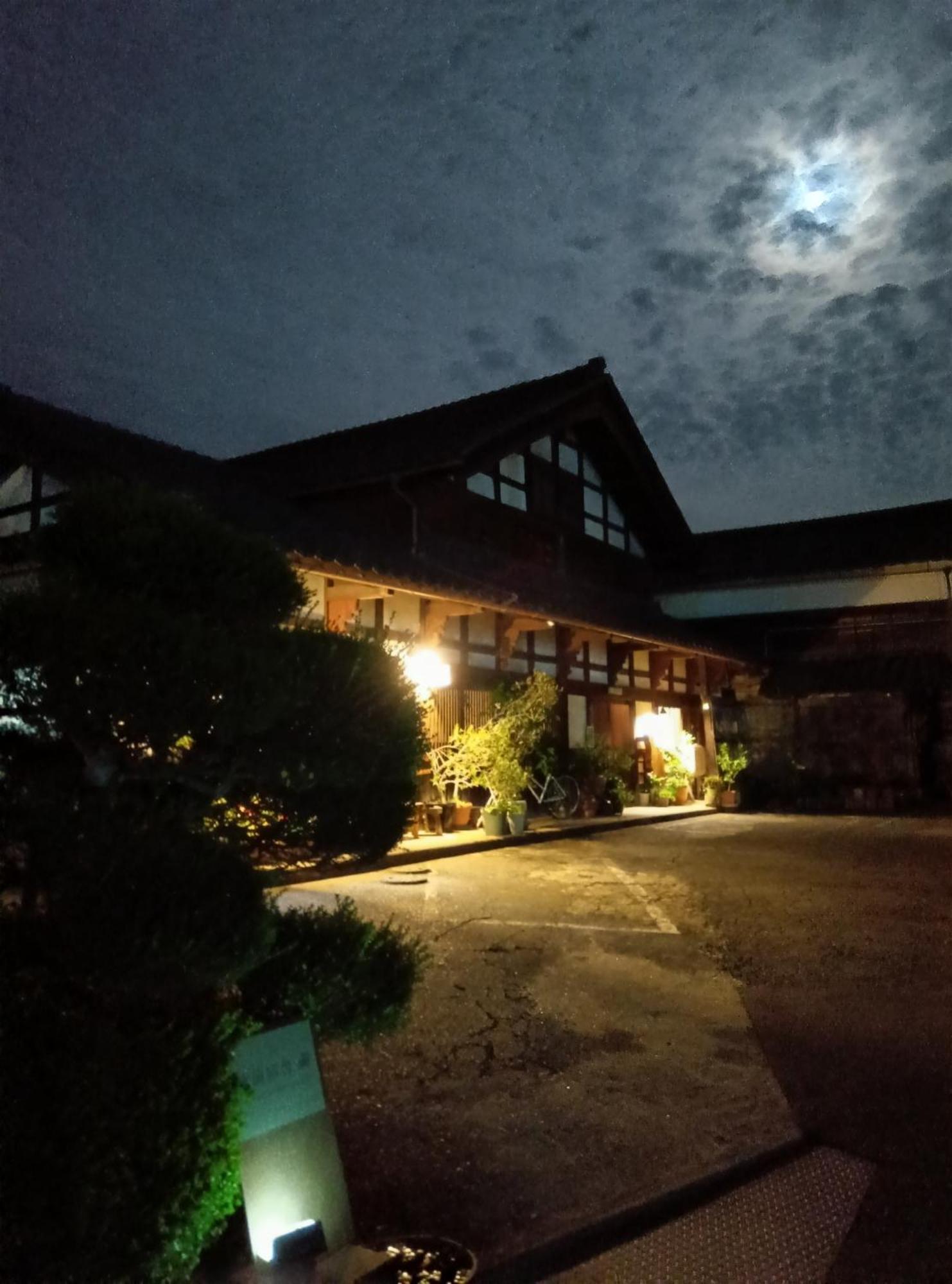 駅前宿舎 禪 Shared House Zen Ейхейджі  Екстер'єр фото