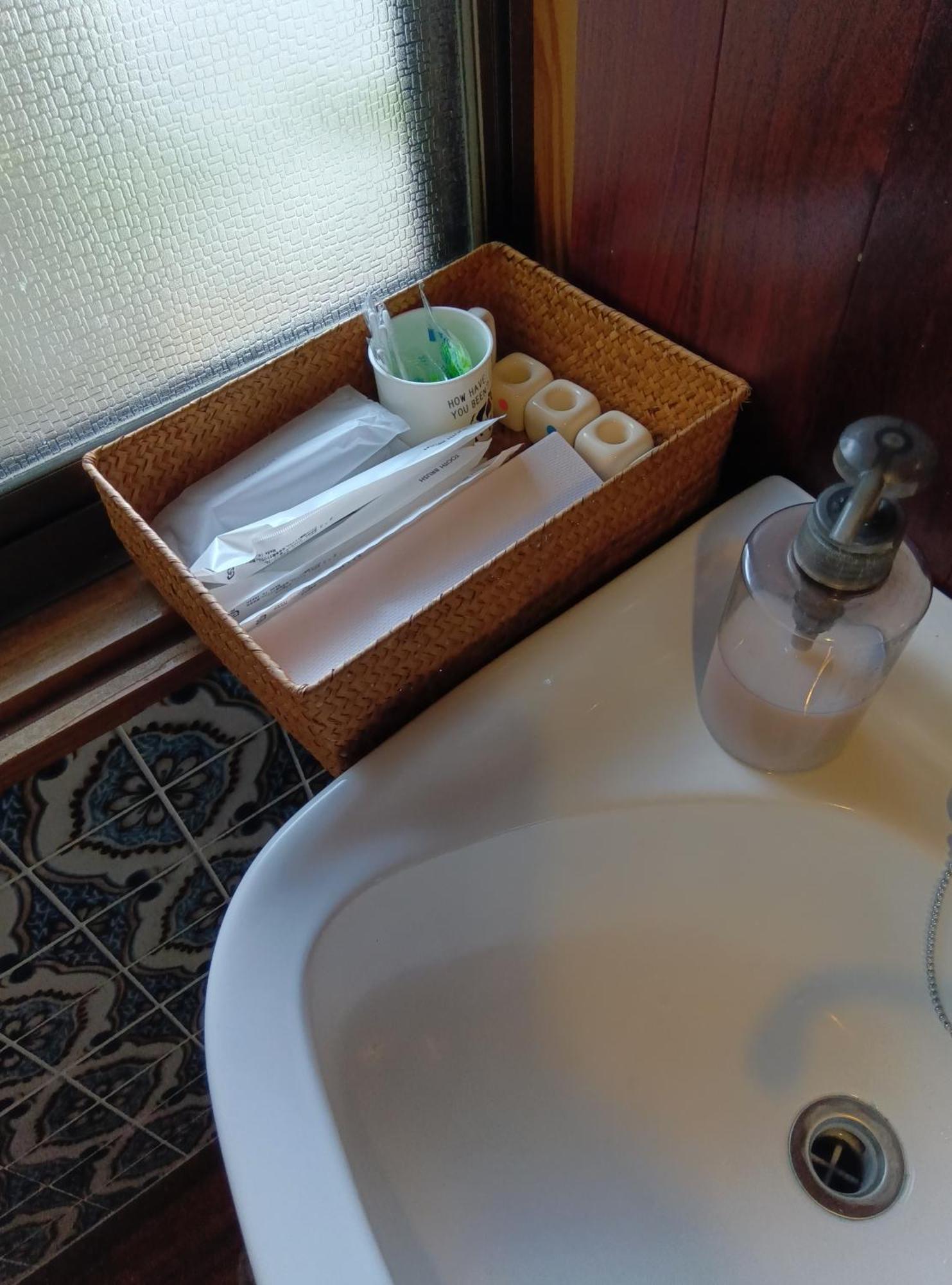 駅前宿舎 禪 Shared House Zen Ейхейджі  Екстер'єр фото